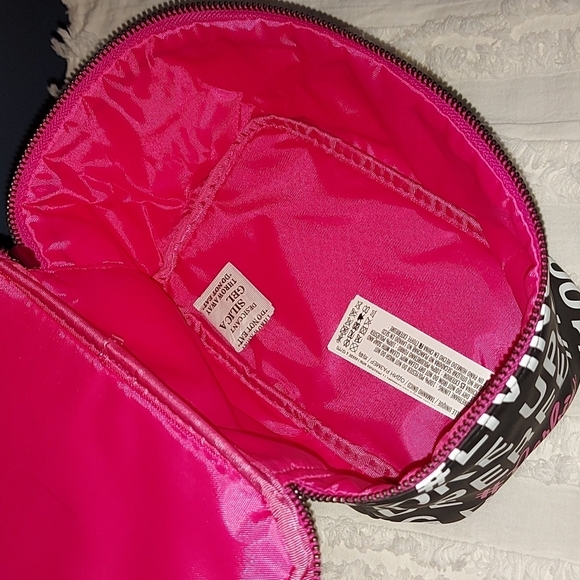 Barbie Makeup Case by Forever 21 - Picture 6 of 8